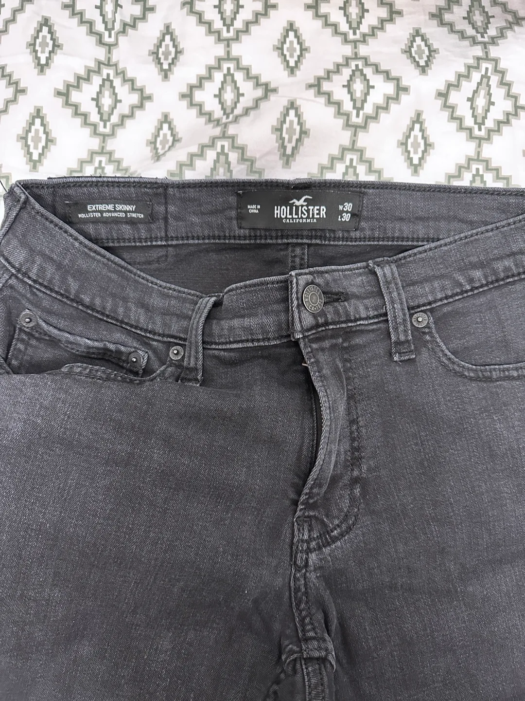 Hollister Extreme Skinny Jeans - Size 30x30 image indicator(2)