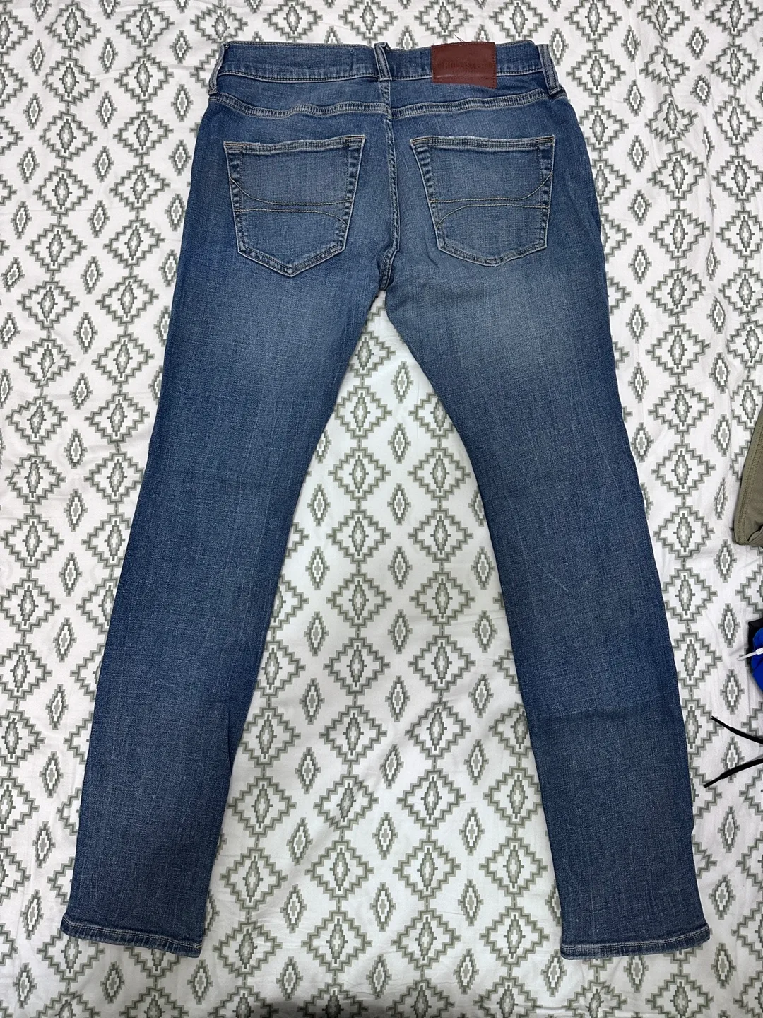 Hollister Extreme Skinny Jeans - Size 30x30 image indicator(2)