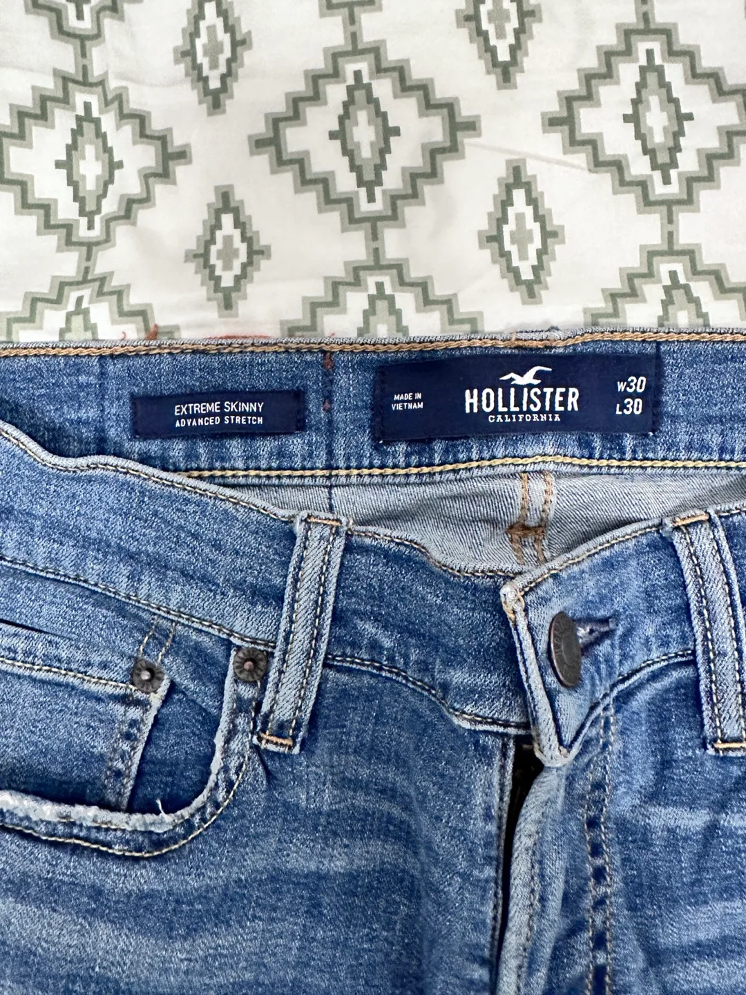 Hollister Extreme Skinny Jeans - Size 30x30 image indicator(3)