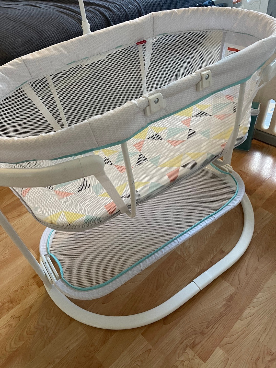 Fisher-price bassinet - photo 2