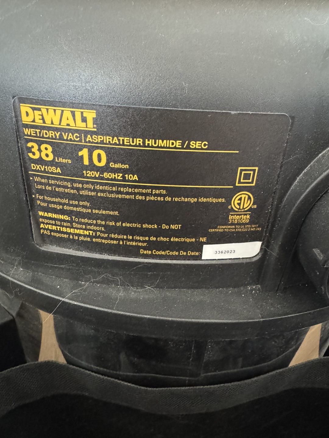 Dewalt 10-Gallon Wet/Dry Vacuum - photo 3