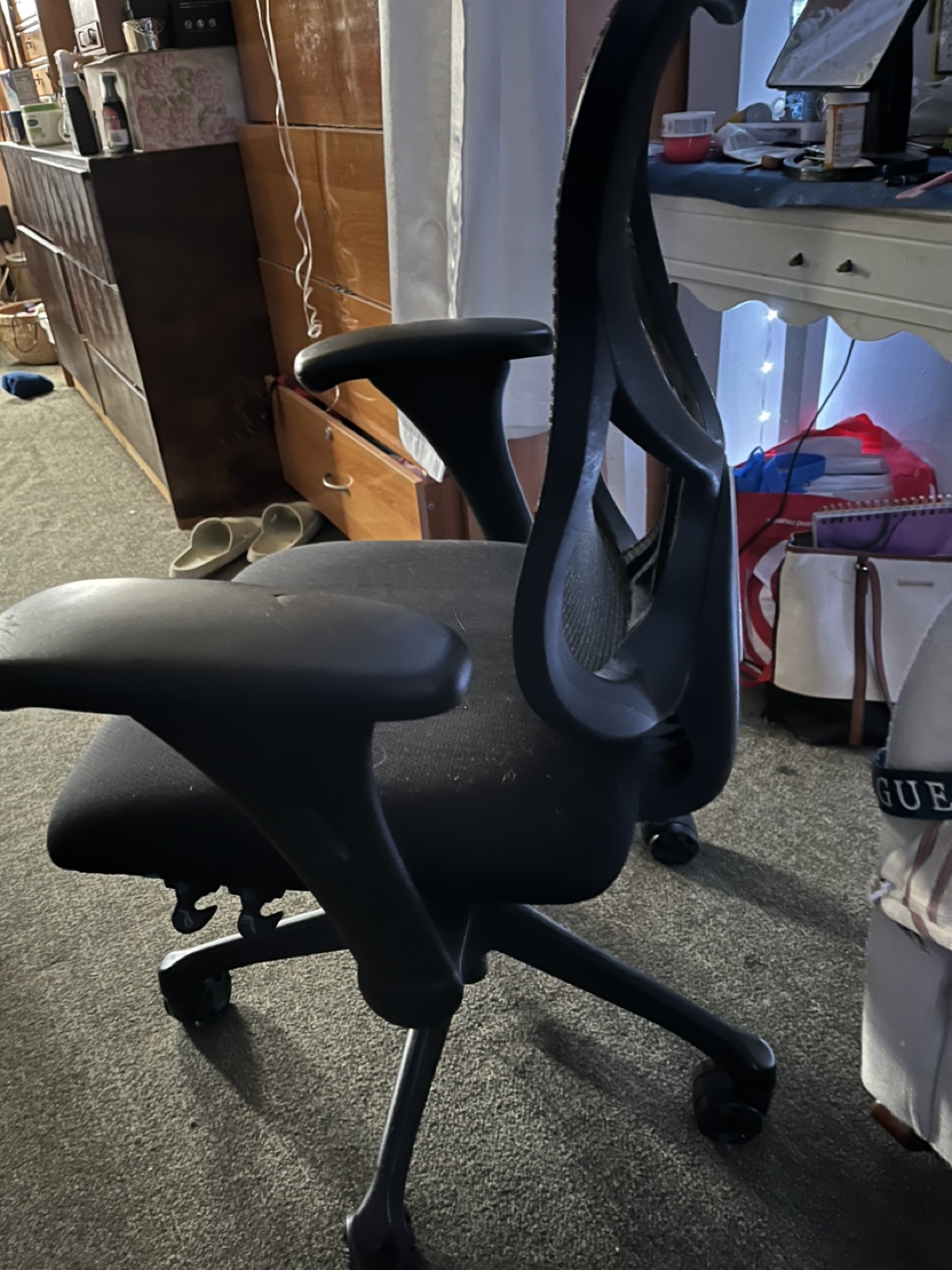 Black Mesh Office Chair - photo 2