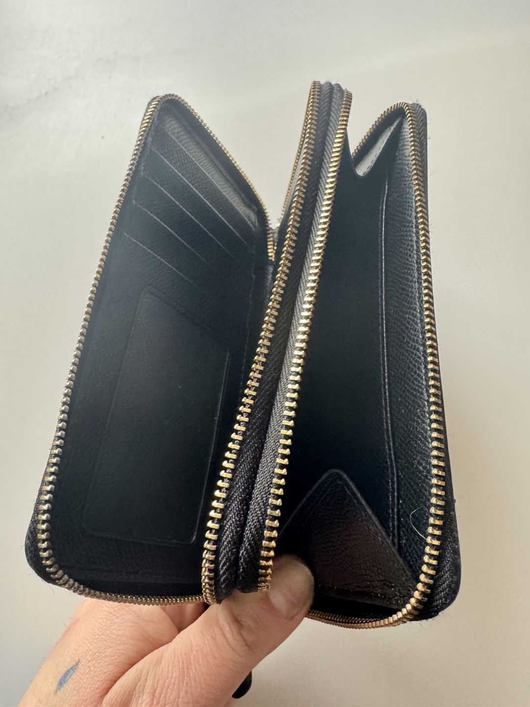 Coach Zip Around Wallet - photo 4