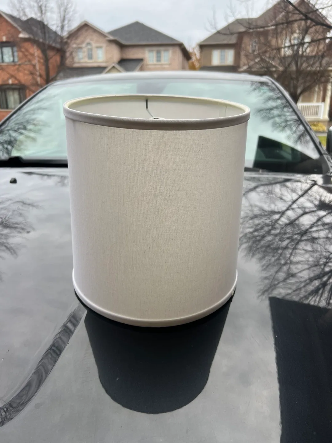 Vintage Table Lamp with Floral Design and White Shade image indicator(2)