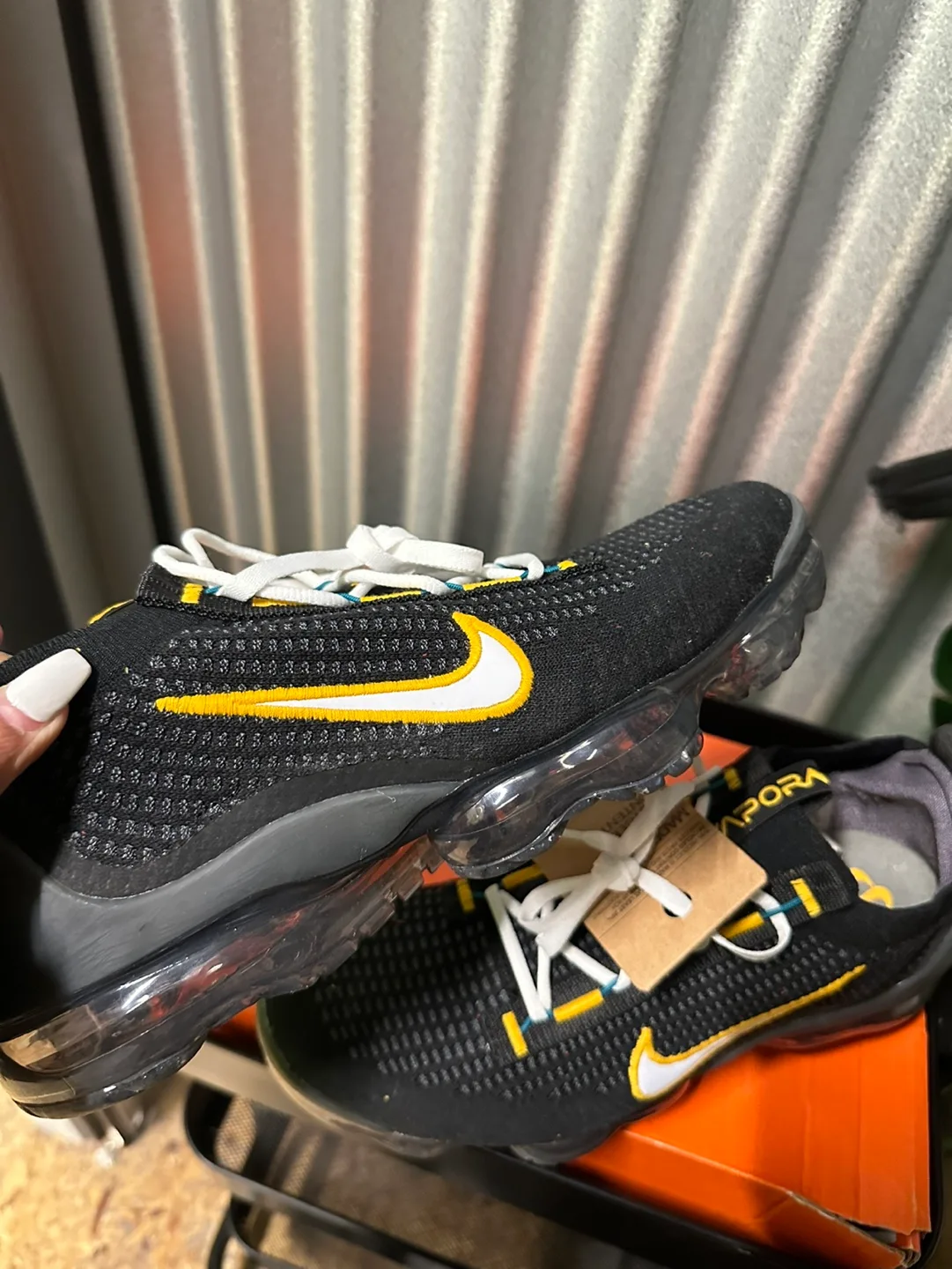 Nike Vapormax 2021 FK Black Yellow size 9.5 image indicator(4)