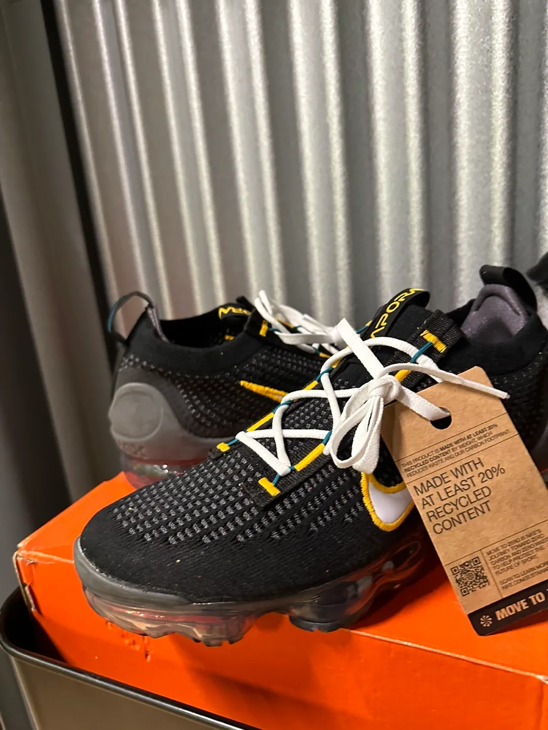 Nike Vapormax 2021 FK Black Yellow size 9.5 image indicator(7)