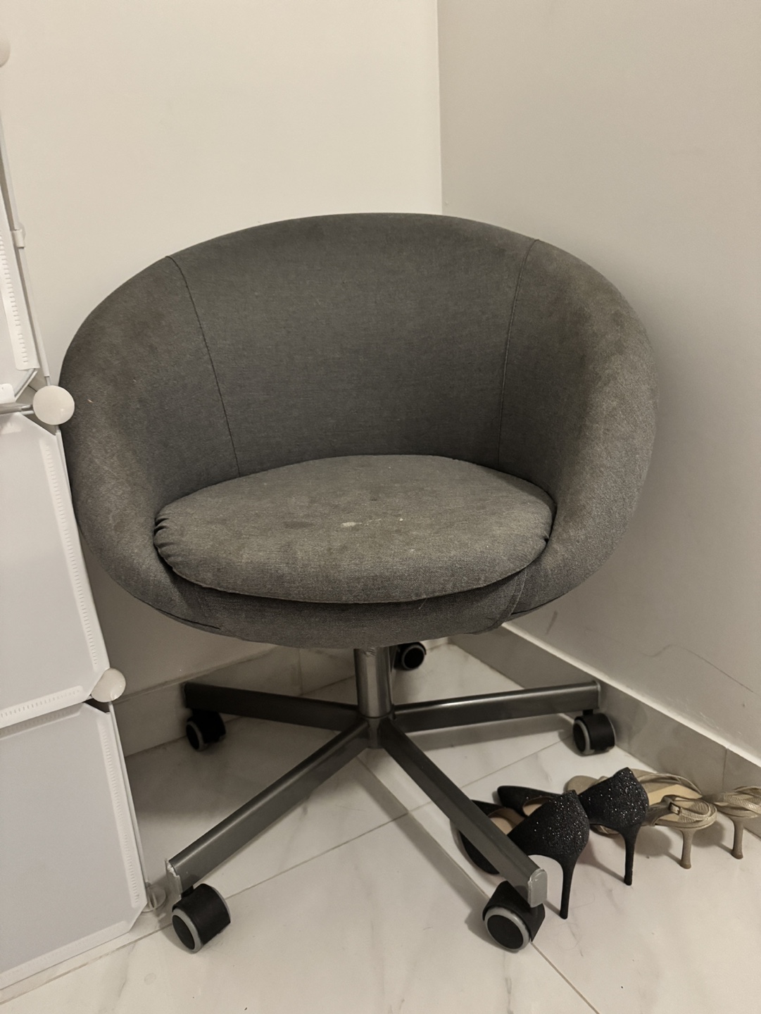 Grey Swivel Office Chair