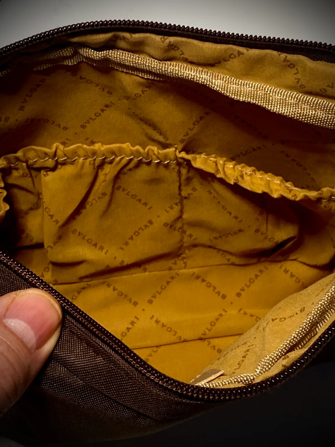 BVLGARI Man In Black Travel Set image indicator(7)