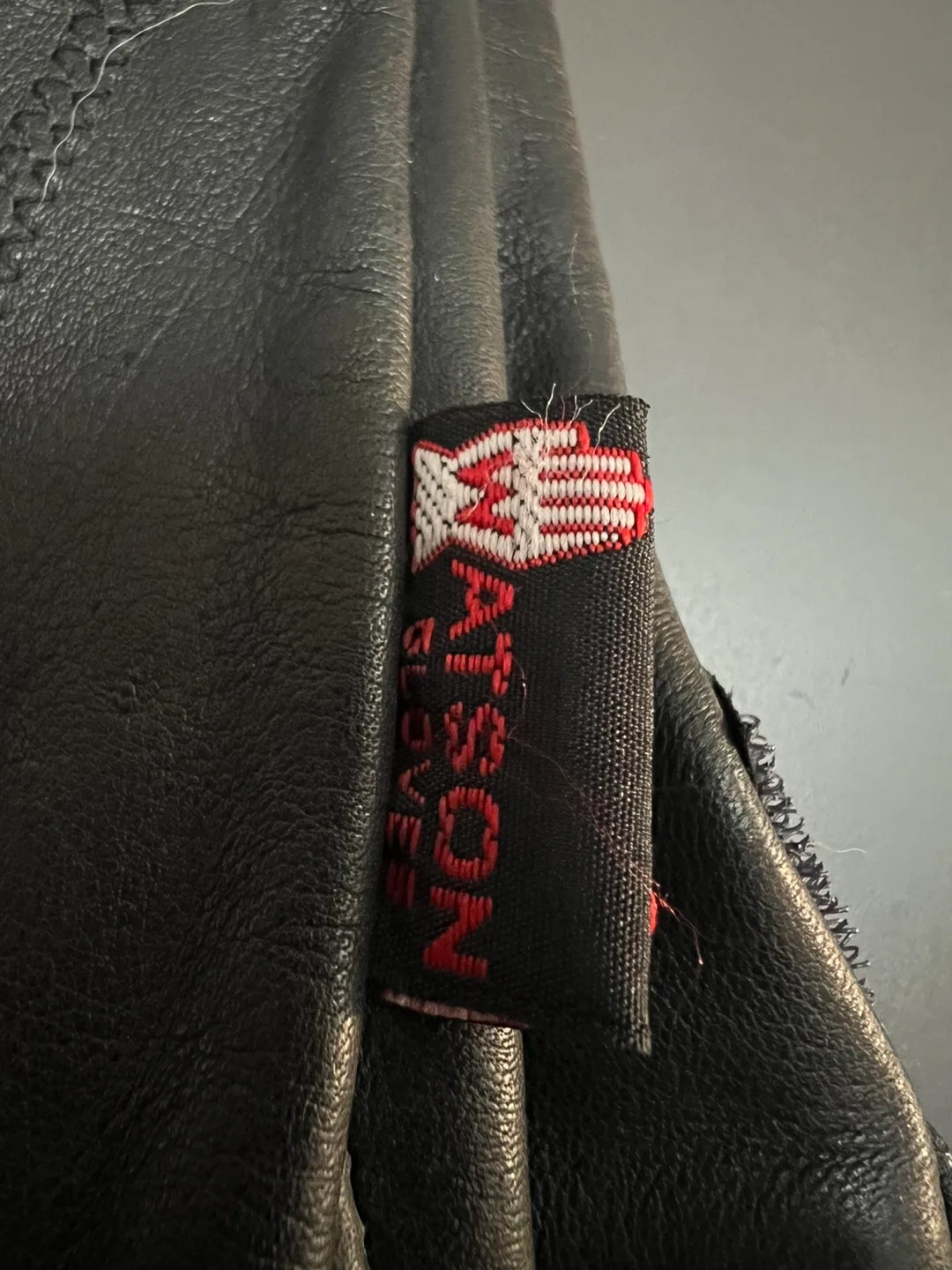 🇨🇦 Watsons Vancouver Black Leather Biker Gloves 🍁 image indicator(4)