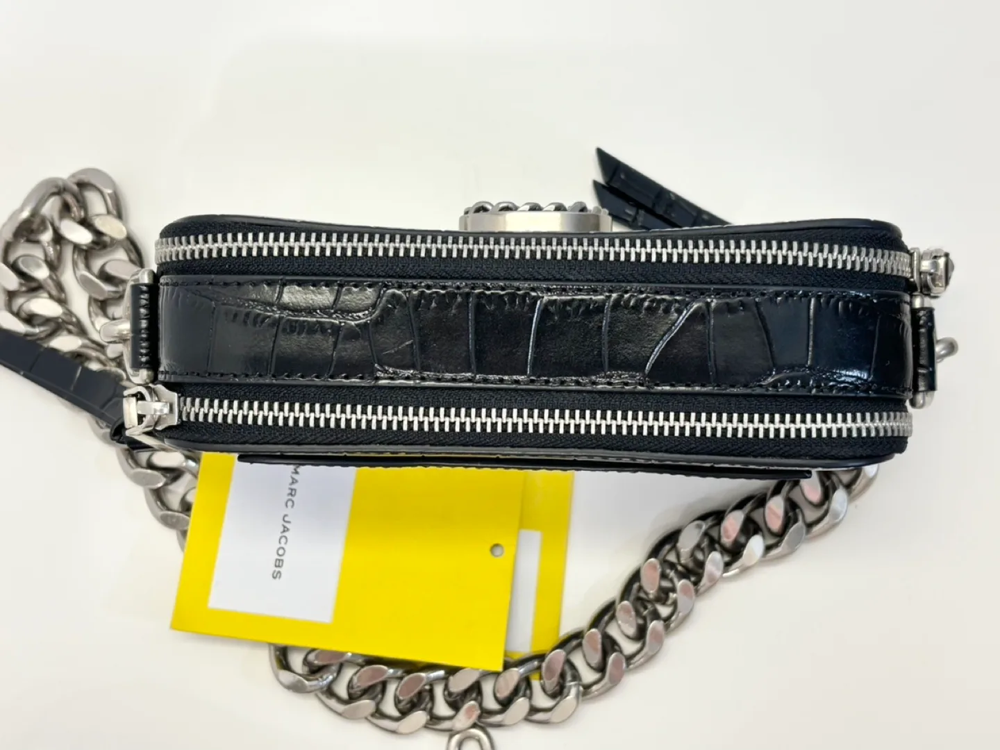 New! Marc Jacobs Snapshot leather crossbody black image indicator(4)