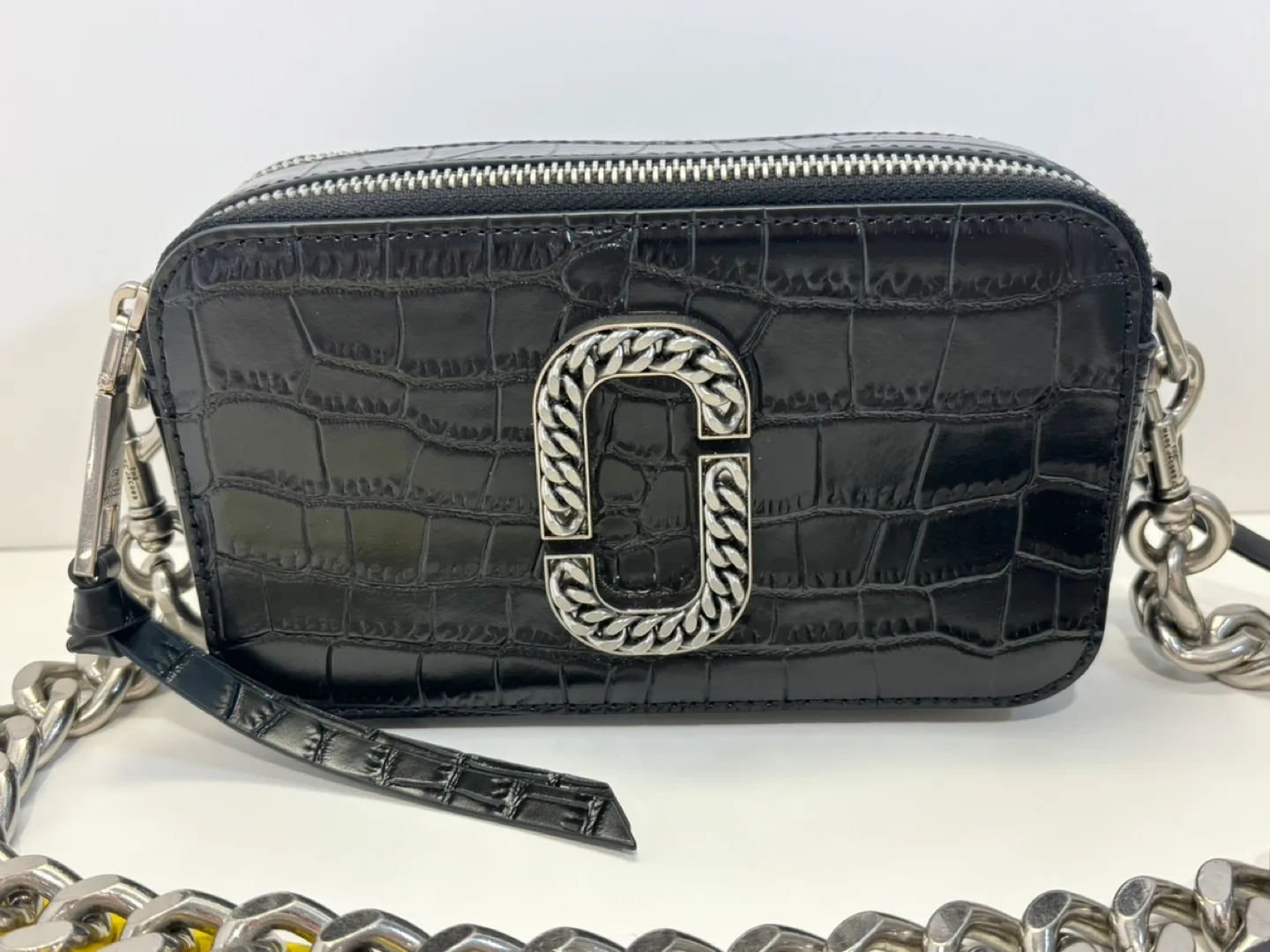 New! Marc Jacobs Snapshot leather crossbody black image indicator(2)