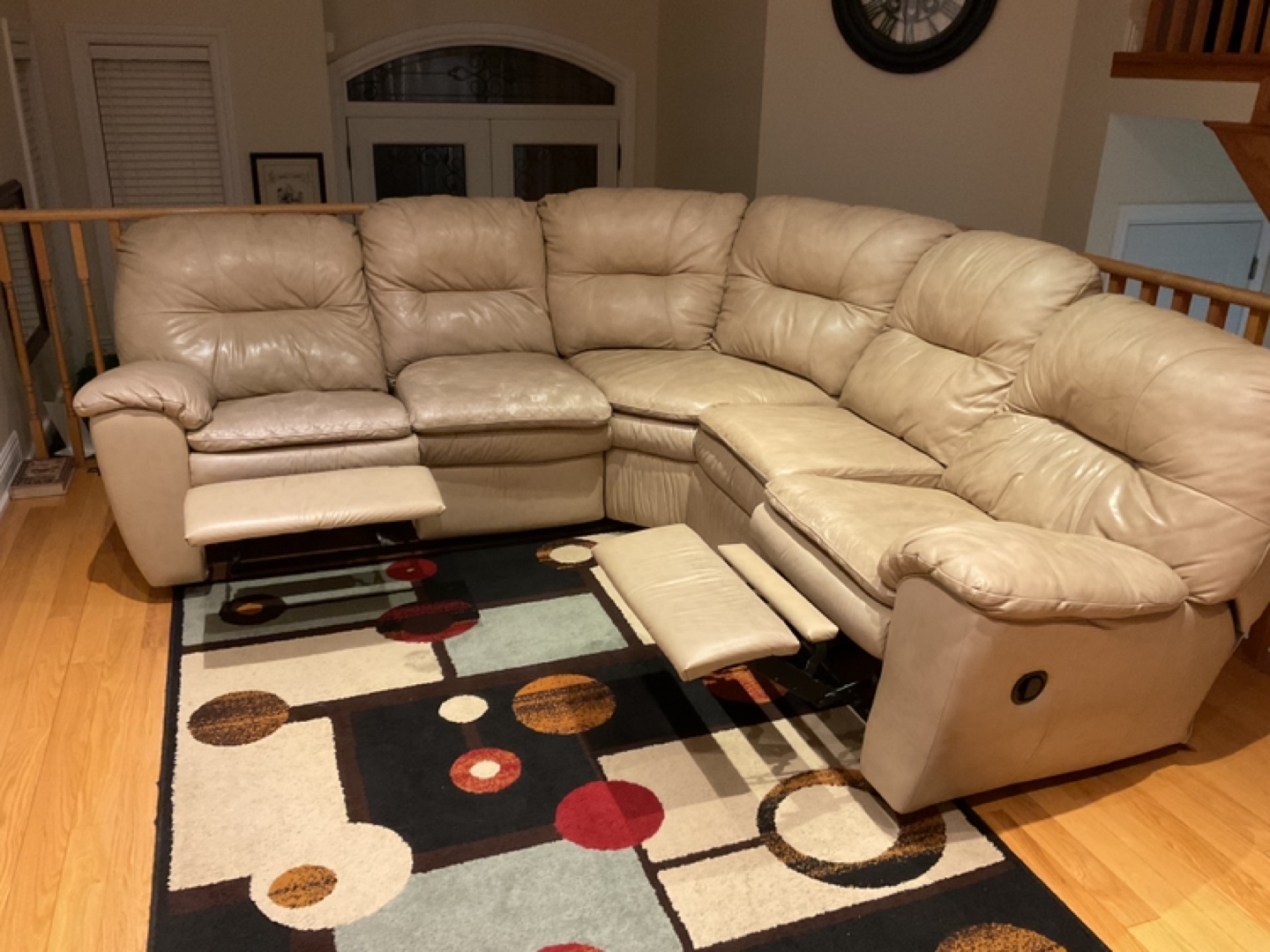 Leather couch - photo 2