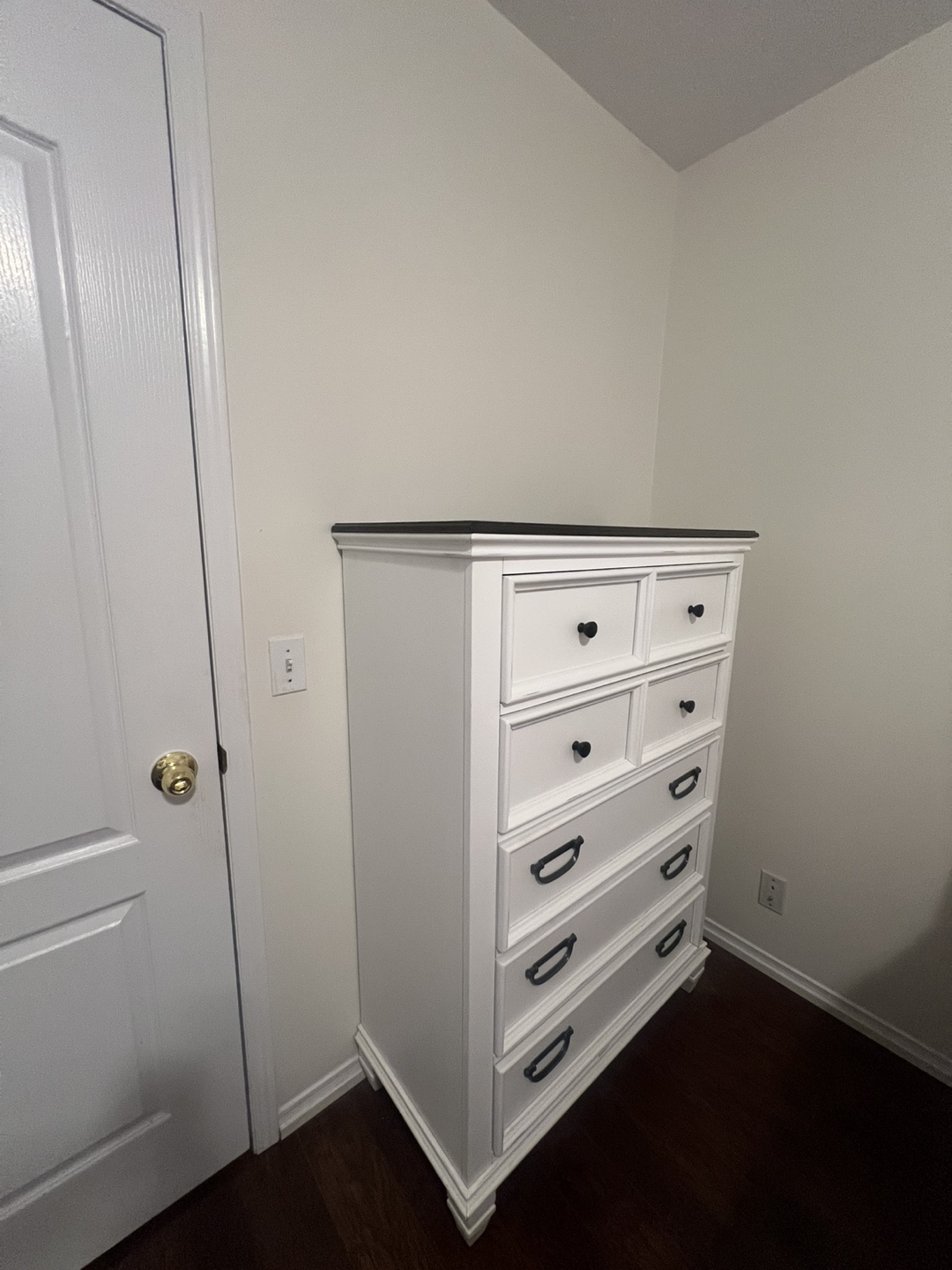 White Wooden Dresser - photo 3
