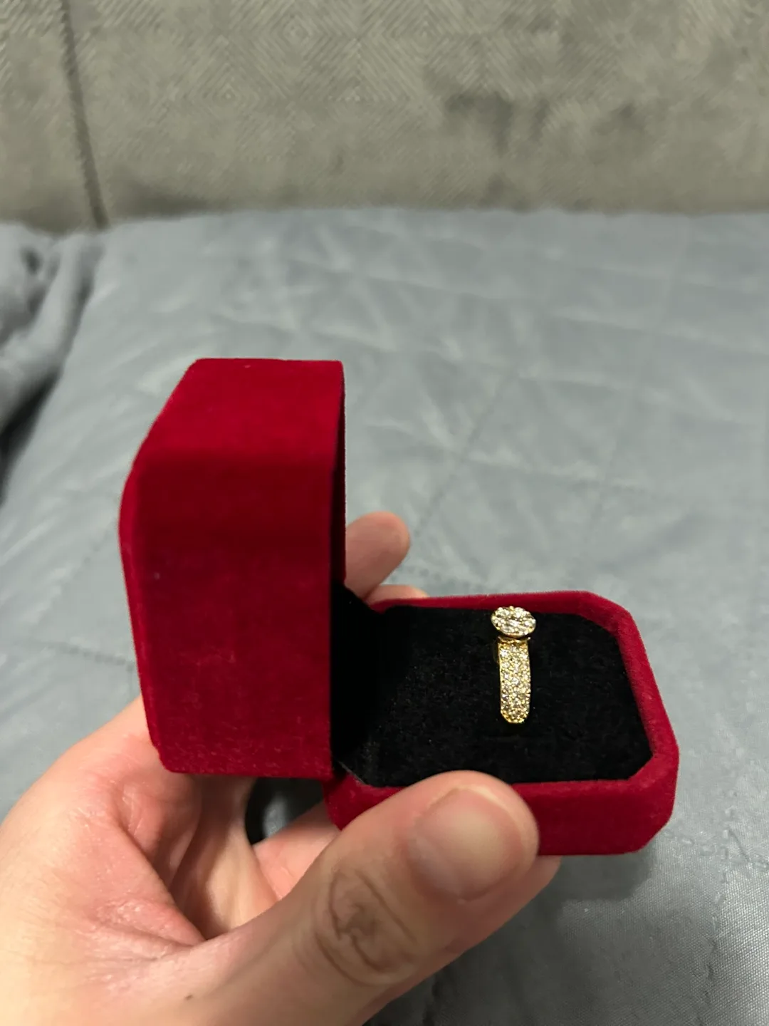 18K Japan Gold Diamond Ring image indicator(4)