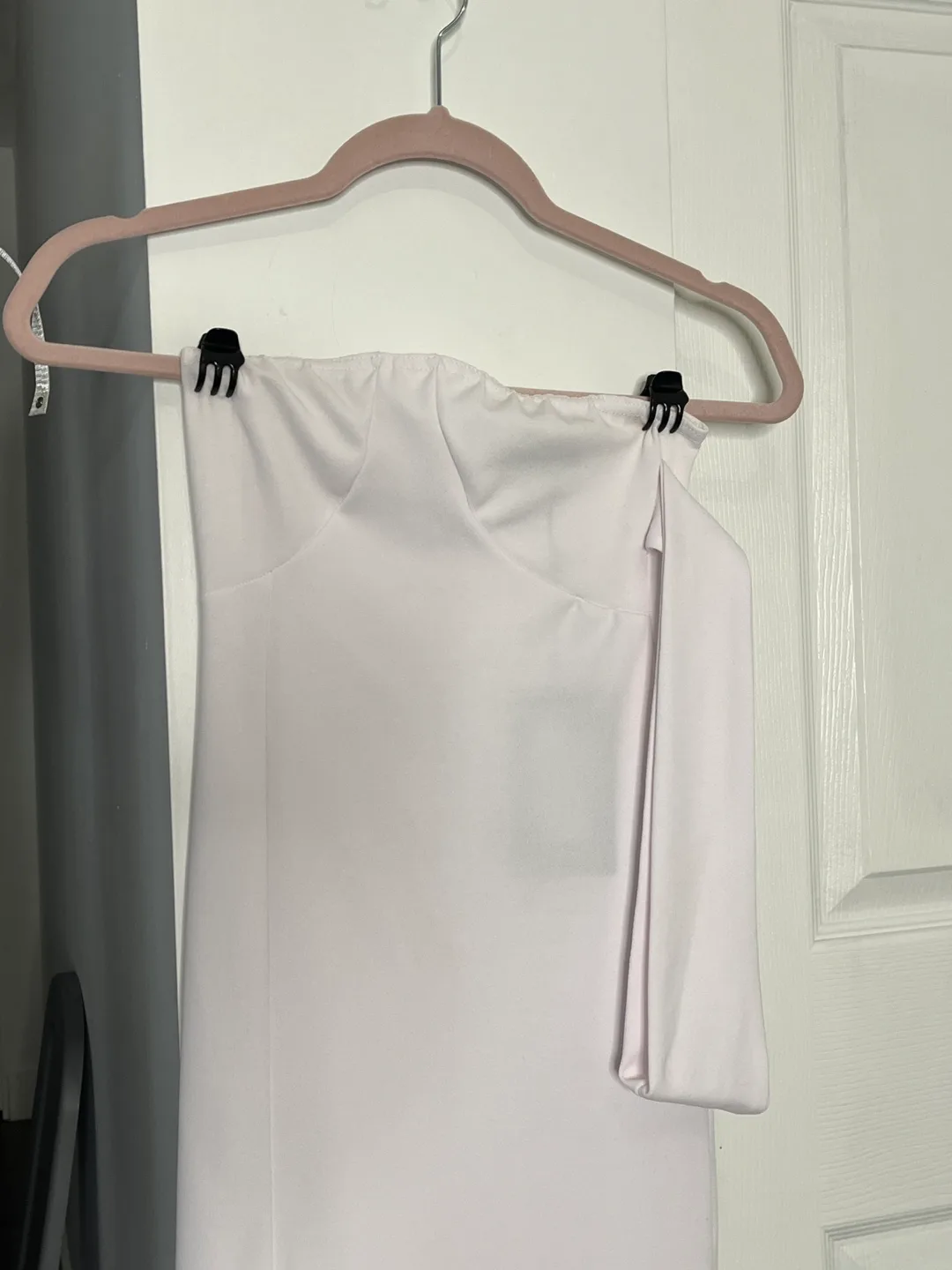 PrettyLittleThing White One-Shoulder Maxi Dress image indicator(6)