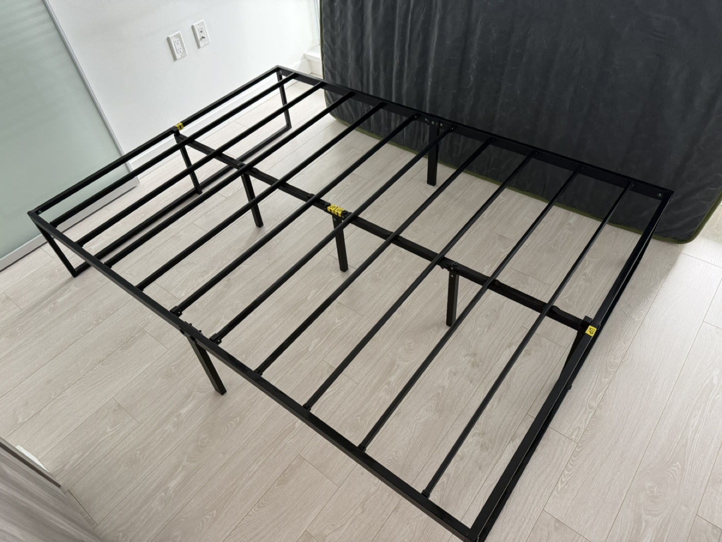 Zinus Full size Metal Bed Frame - photo 3