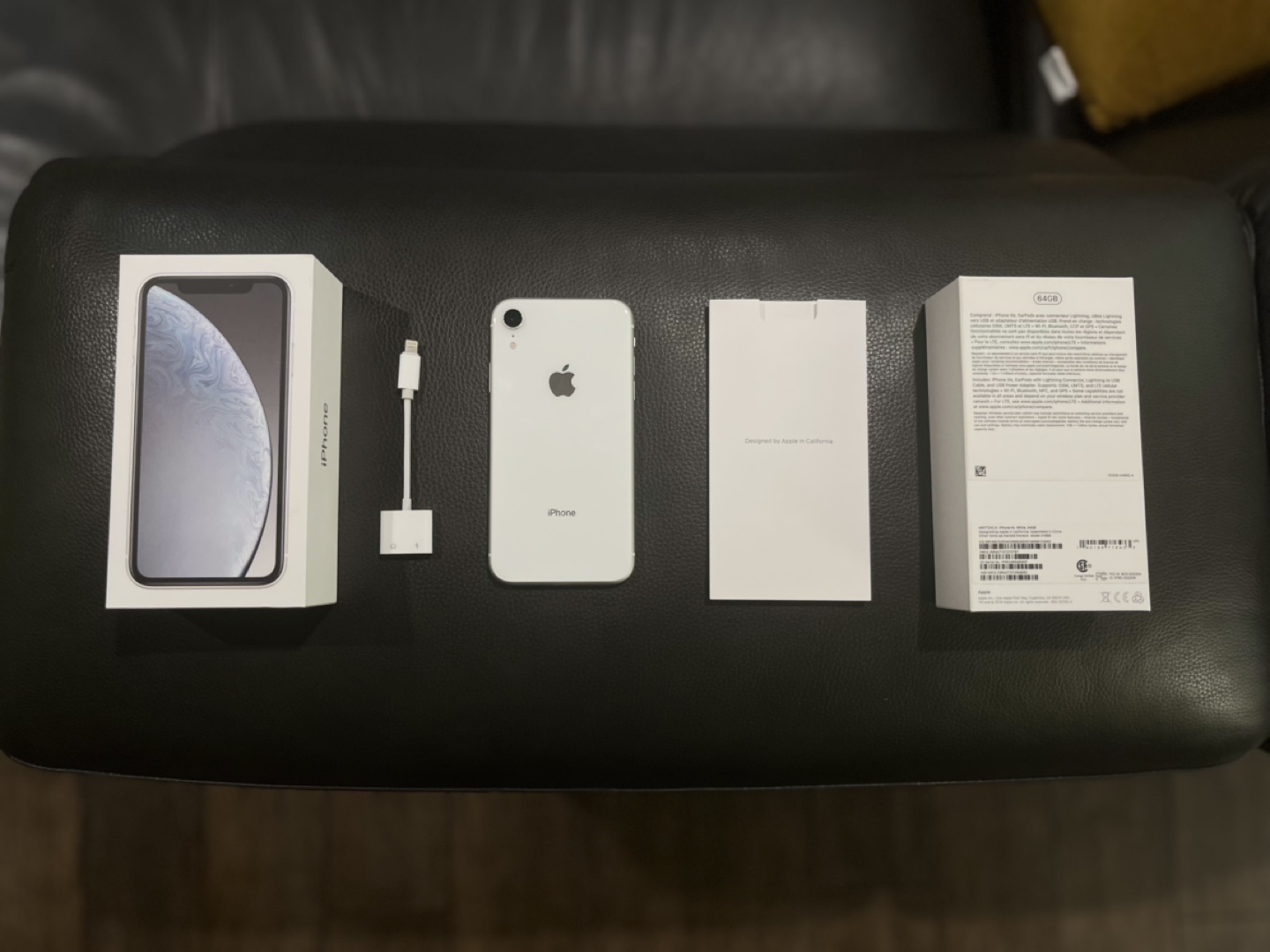 iPhone XR Unlocked - photo 3