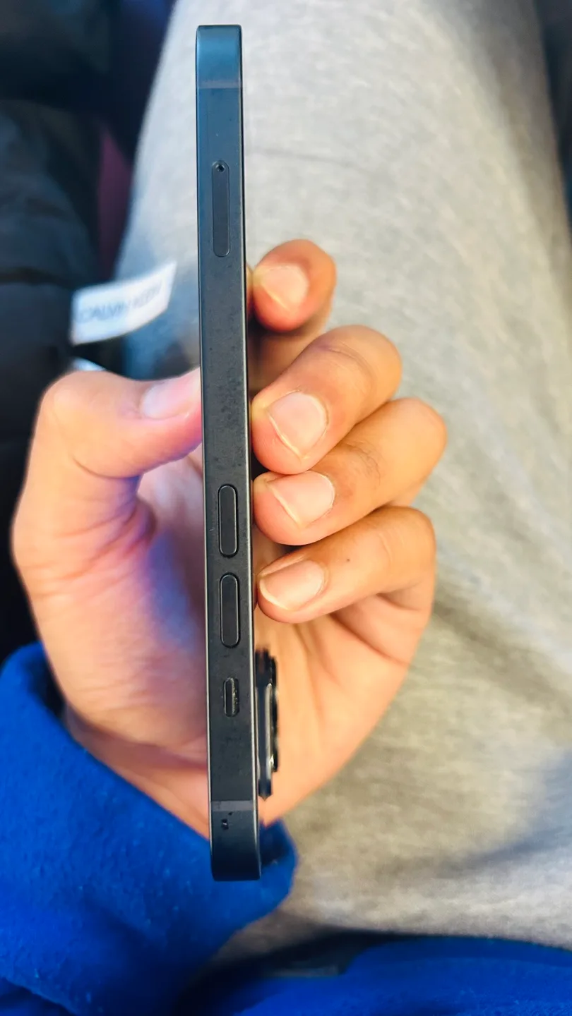 iPhone 14 Midnight Best condition image indicator(5)