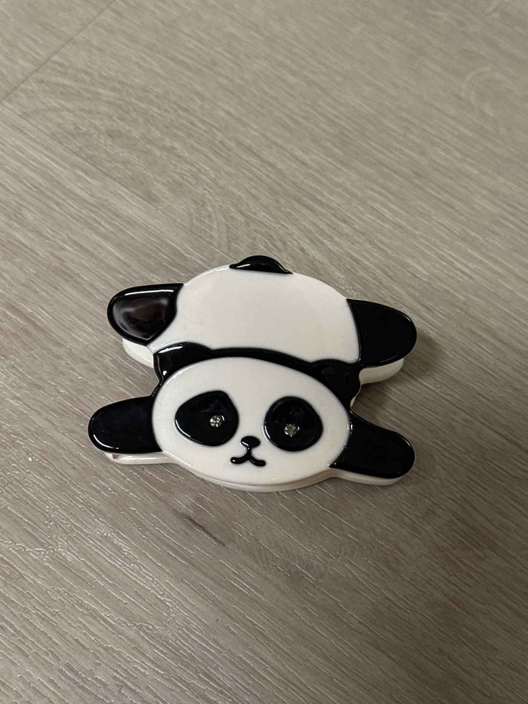 #freecycle 🥕 Adorable Panda Hair Clip