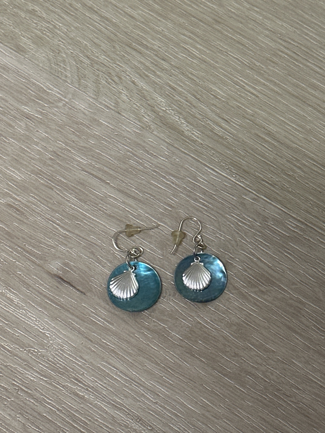 #freecycle 🥕 Teal Shell Dangle Earrings