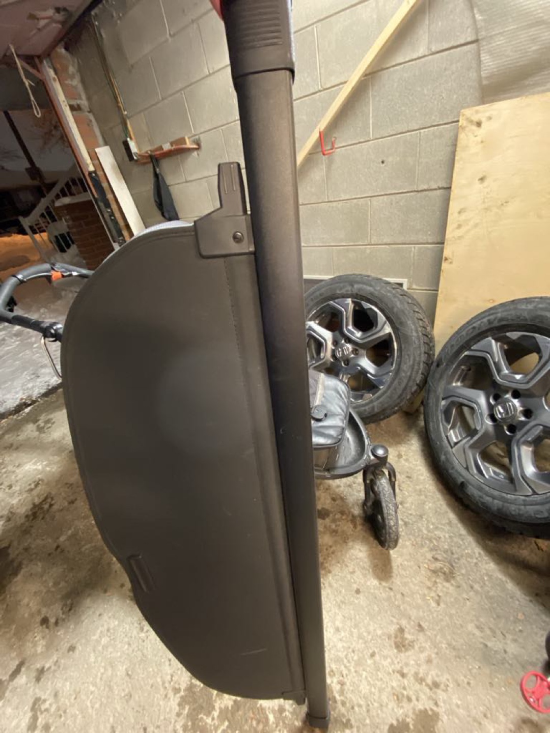 Honda CRV Cargo Cover Retractable Shade