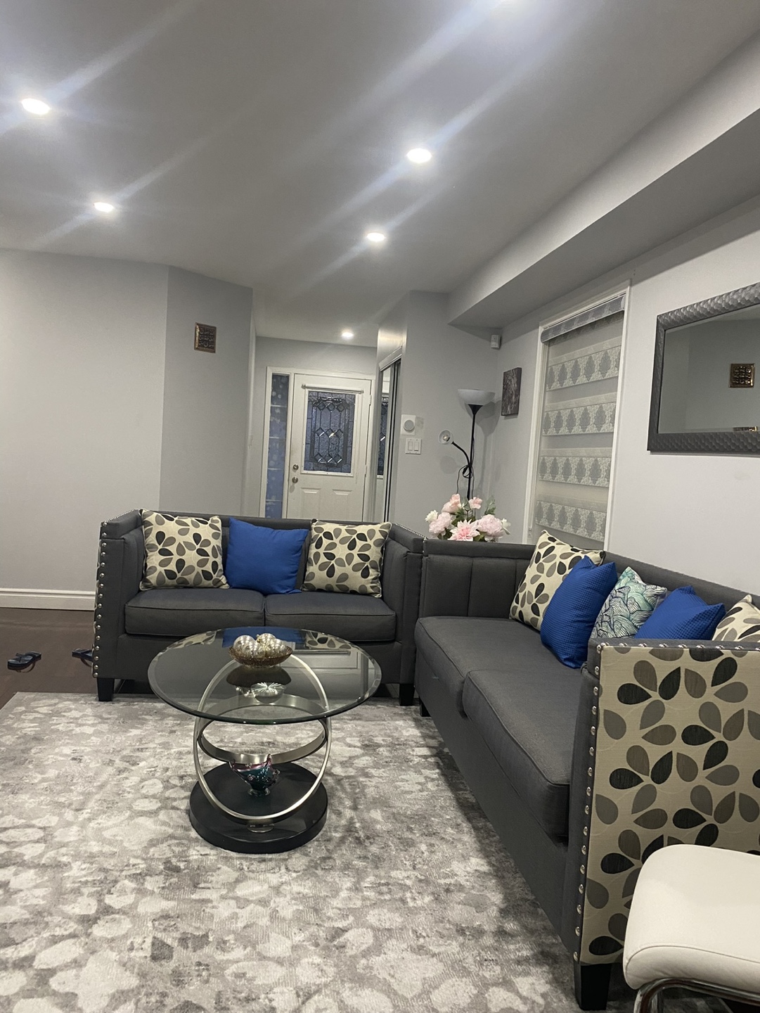 Modern Grey Sectional Sofa - photo 3