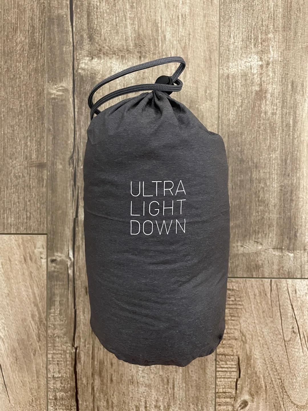 Uniqlo Women's Grey Ultra Light Down Jacket - XS size image indicator(3)