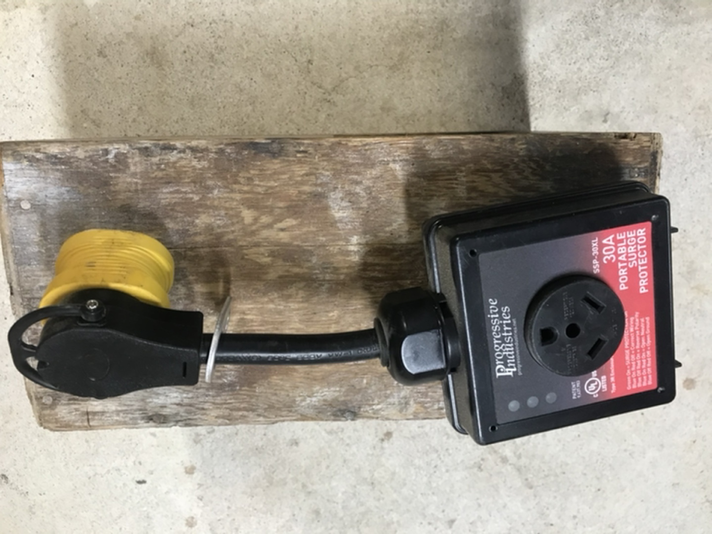 30 Amp Surge Protector for RVs & Trailers - photo 2