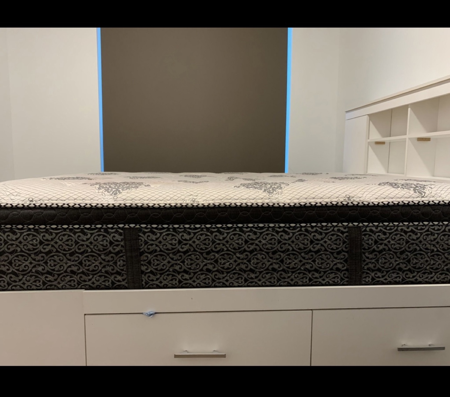 Queen Size Platform Bed Frame with Headboard and Storage - photo 2