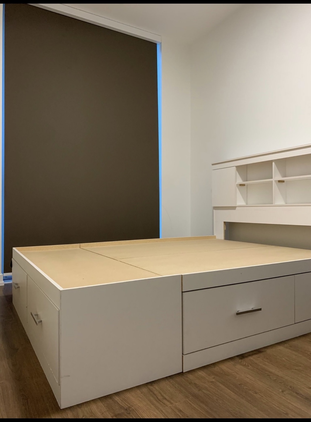 Queen Size Platform Bed Frame with Headboard and Storage - photo 4