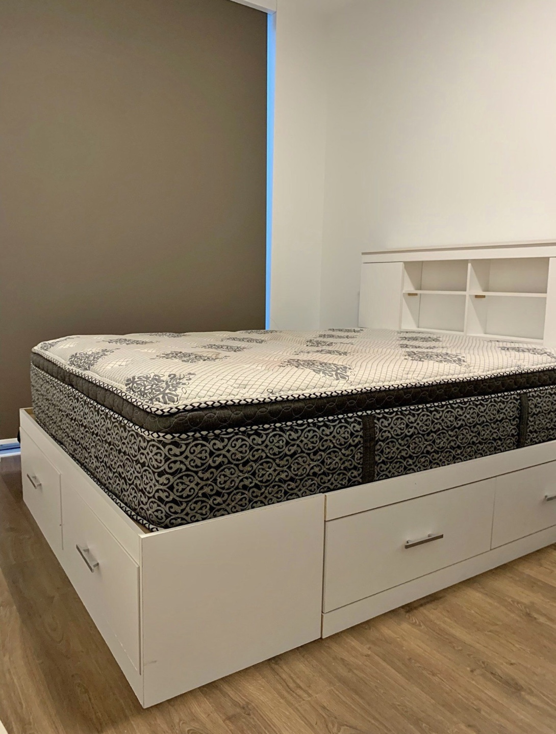 Queen Size Platform Bed Frame with Headboard and Storage