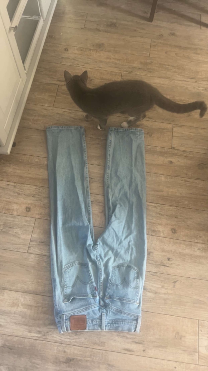 Levi's 501 Light Wash Jeans - photo 2