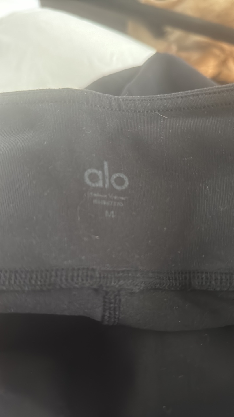 Alo Yoga 7/8 High-Waist Moto Leggings - Size M - photo 4