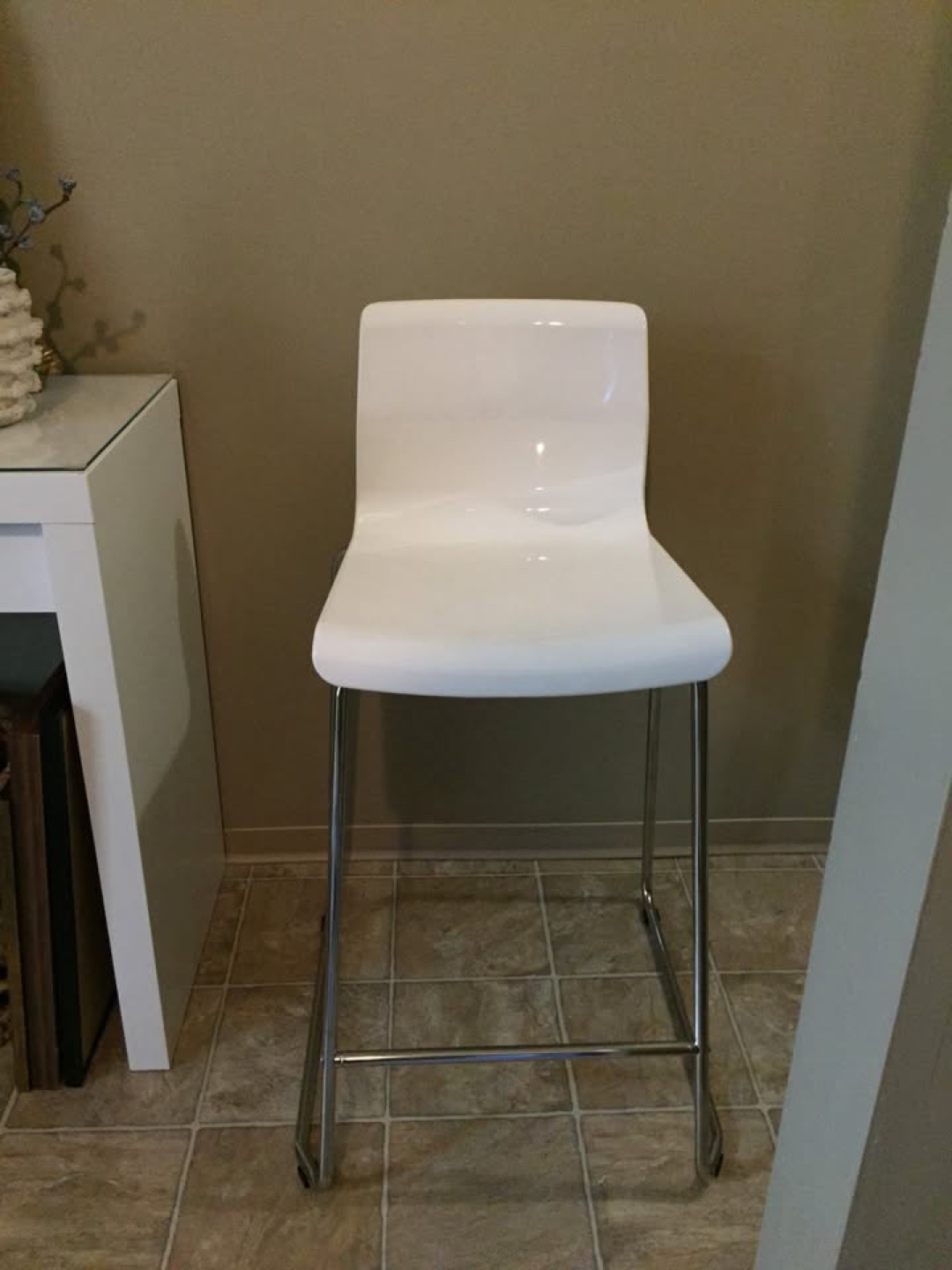 White Counter Stool with Chrome Legs - photo 2
