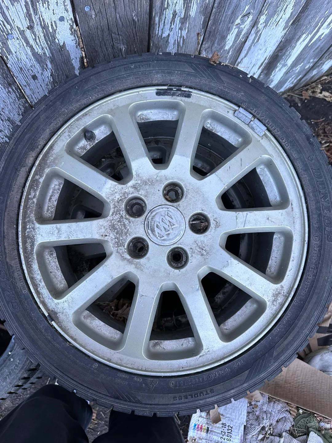 Dunlop Winter Tire - 215/45R17 image indicator(6)