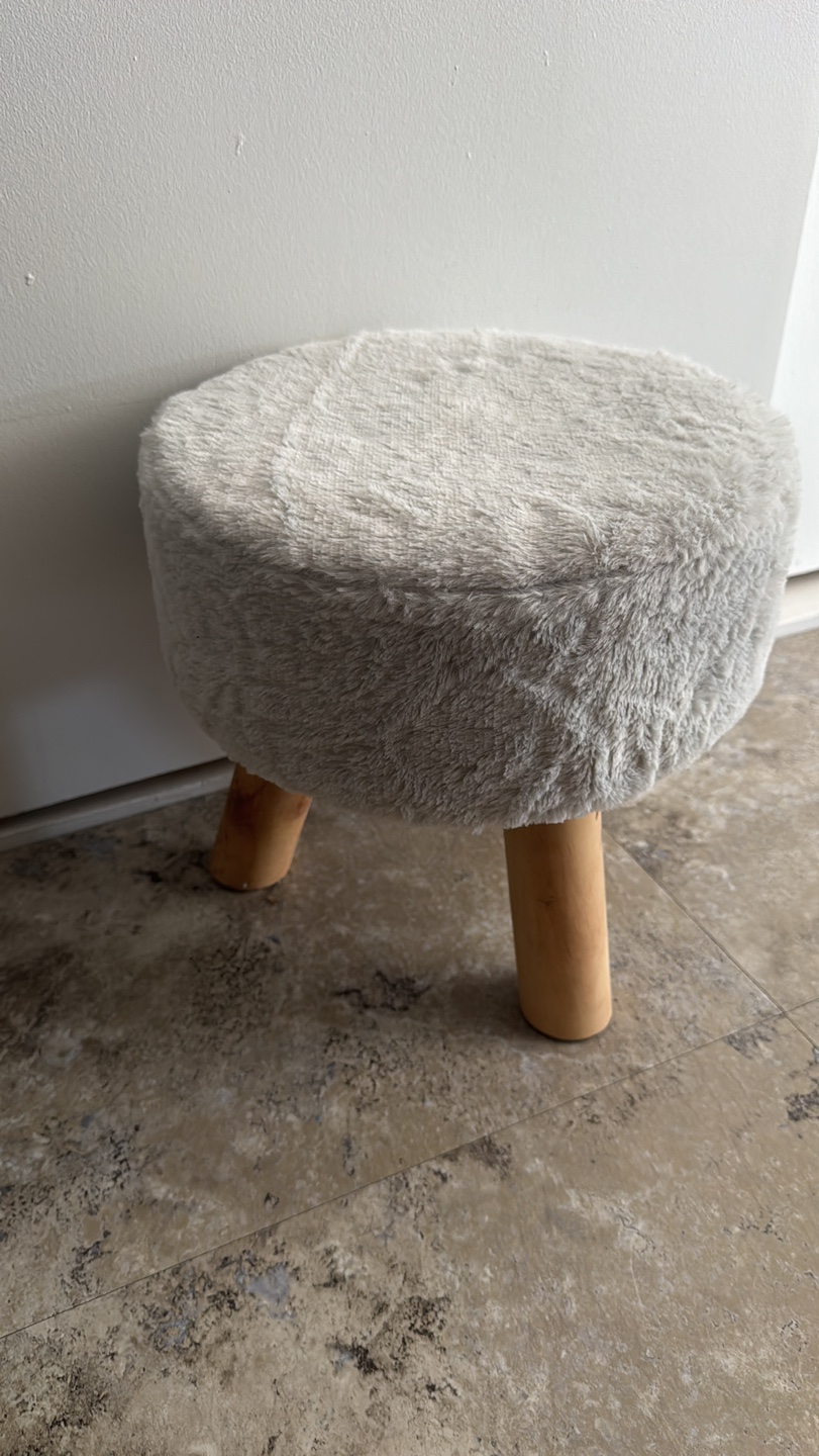 Fluffy Round Footstool