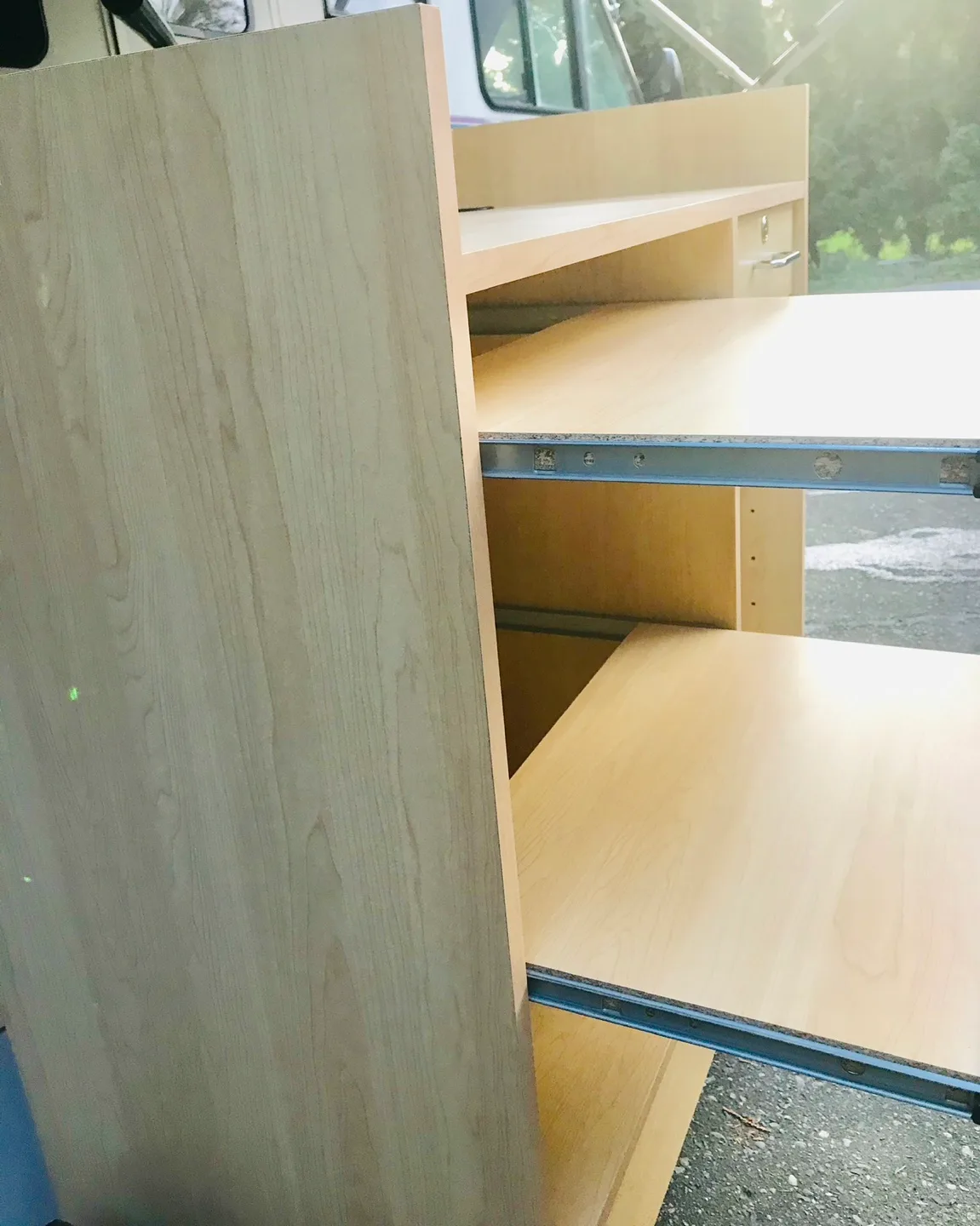 Wooden Countertop Reception Desk image indicator(3)