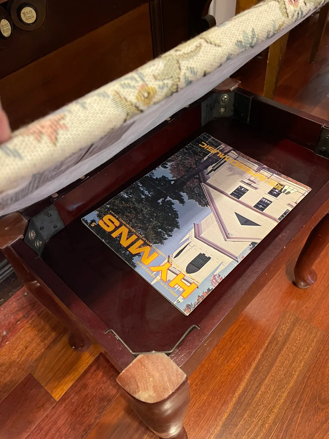 Vintage Piano Bench with Storage image indicator(4)