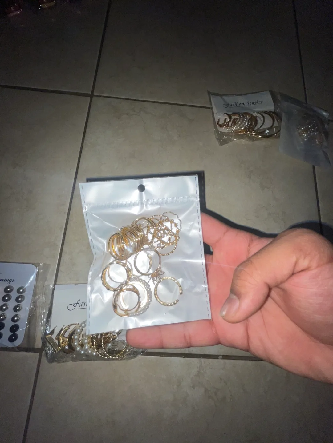 86pc Women’s Jewelry (Necklace, Earrings, Rings, Studs) image indicator(4)