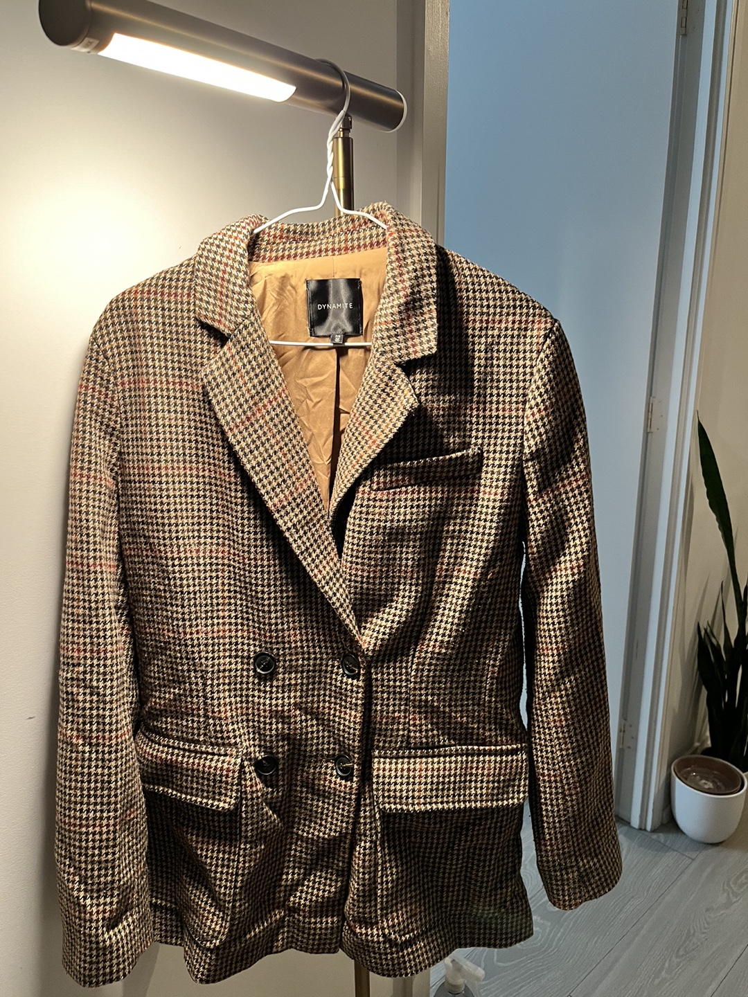 Dynamite Double-Breasted Houndstooth Blazer