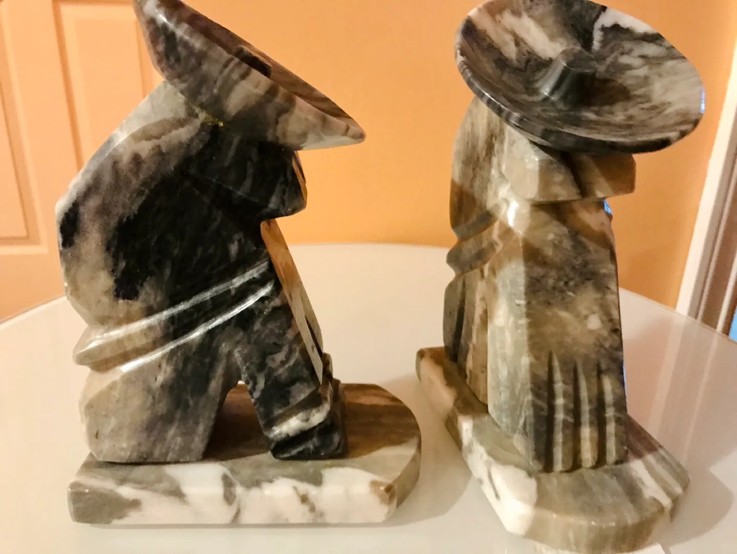 Pair of Alabaster Bookends, Figurines image indicator(2)