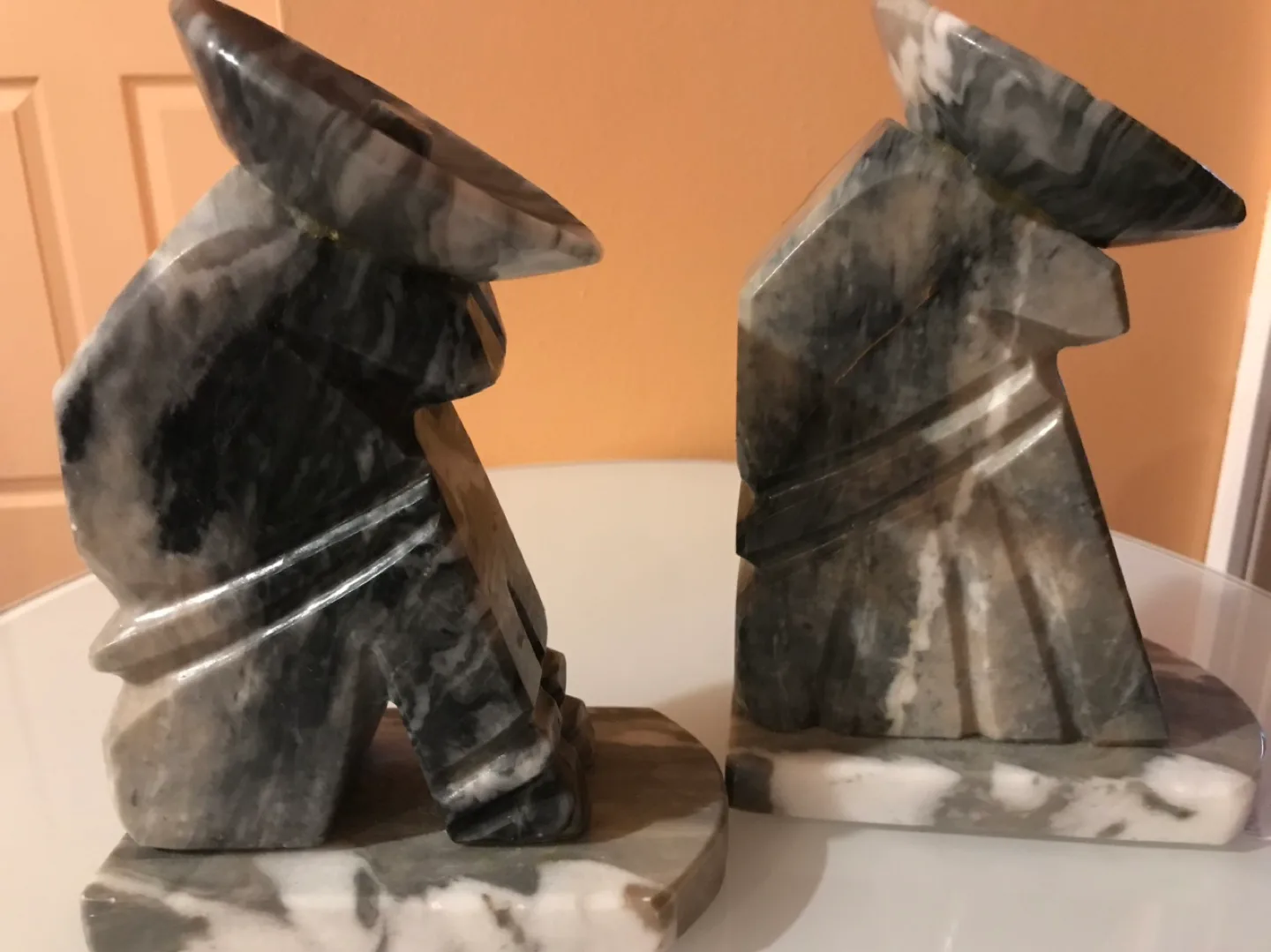 Pair of Alabaster Bookends, Figurines image indicator(6)