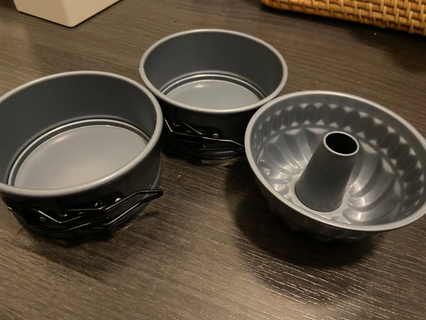 Mini Bundt Cake Pan Set thumbnail