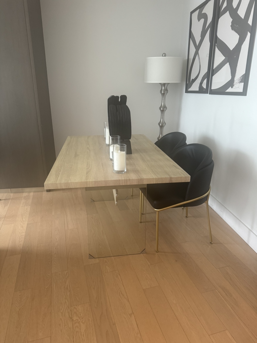 Dining Table - photo 2