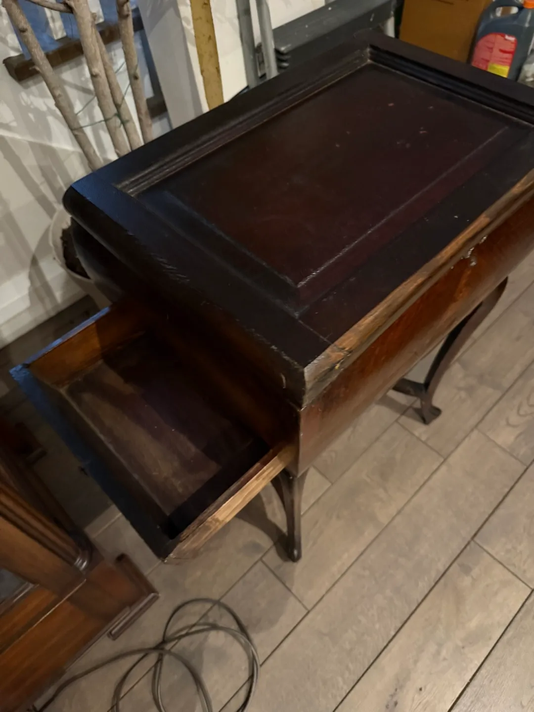 Antique solid wood side table image indicator(6)