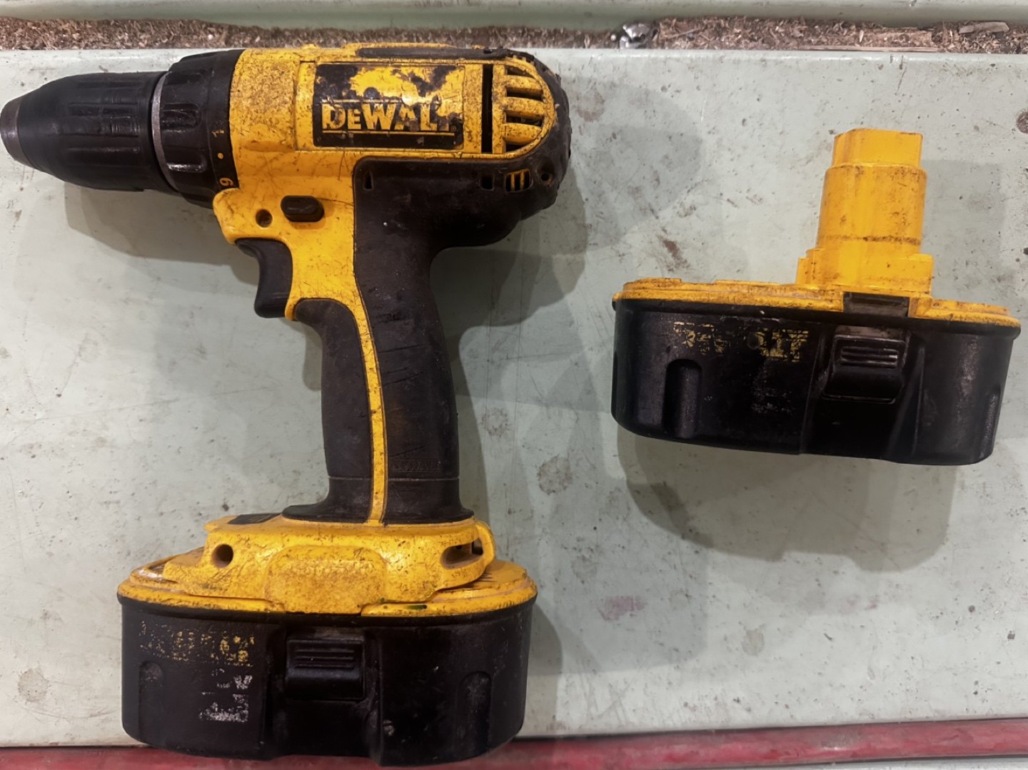 DeWalt DCD760 Cordless Drill Driver Kit - photo 5