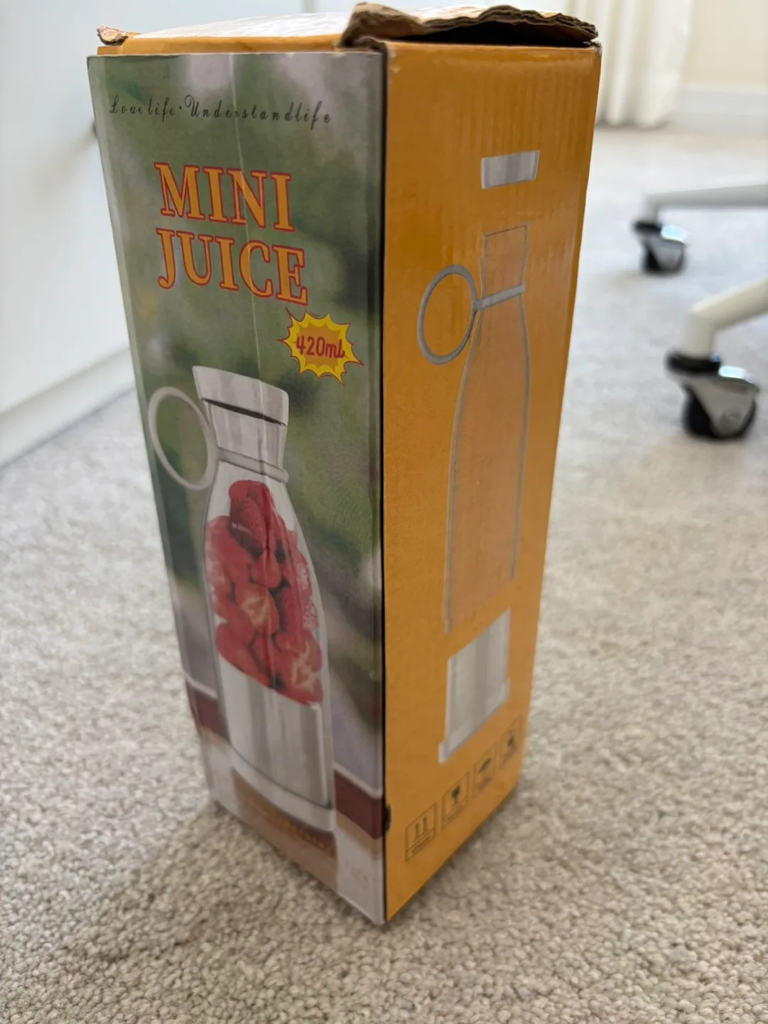 New in Box! Portable Blender Shake Juice Cordless Rechargeable image indicator(5)
