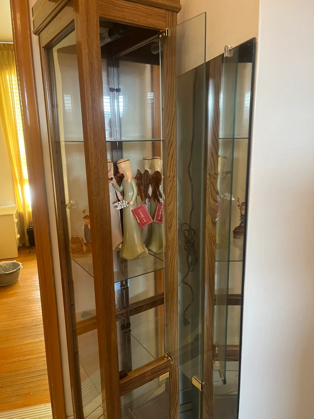 Oak Wood Curio Cabinet with Lighting image indicator(2)