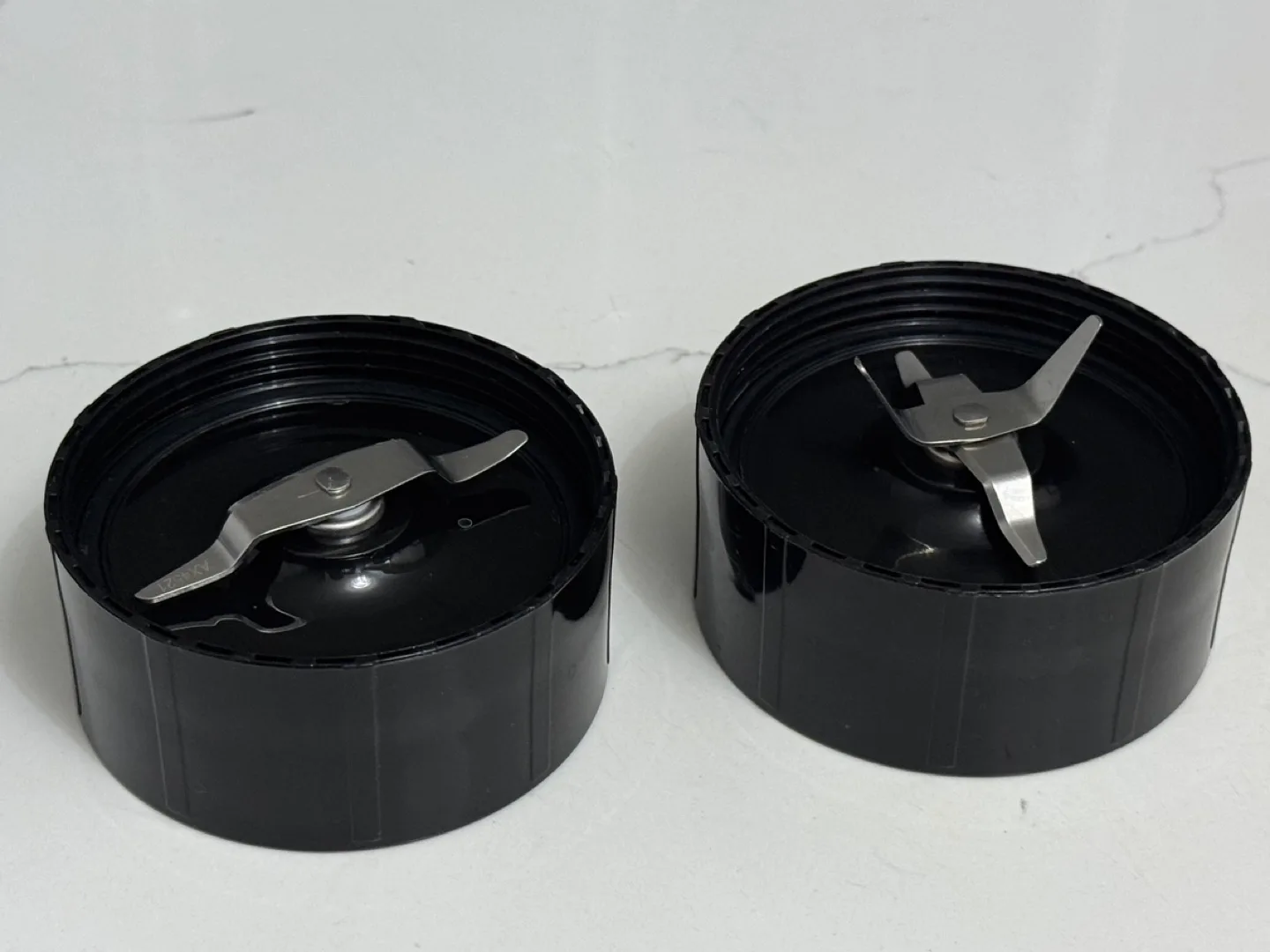 Magic Bullet Blender with Extra Cups and Lids image indicator(7)