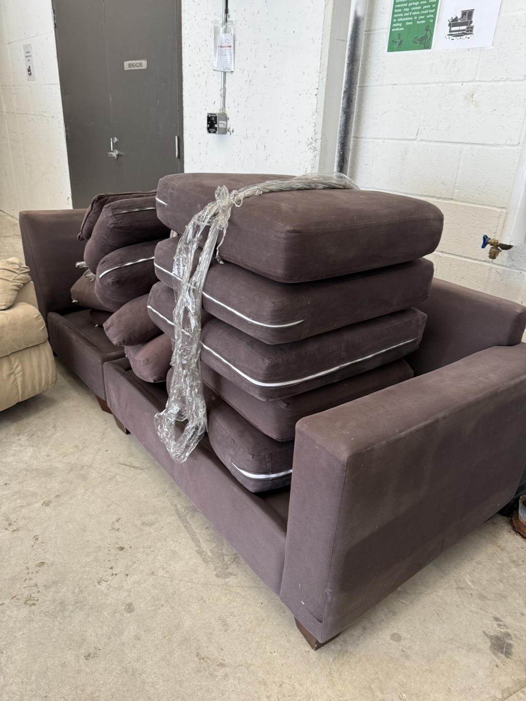 Brown Sectional Sofa with Cushions - photo 3